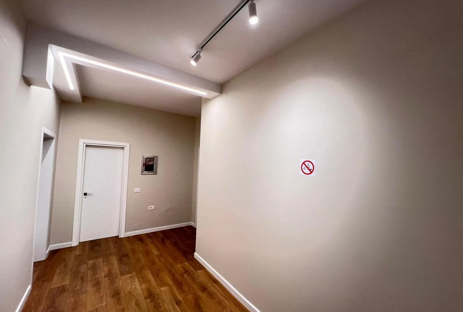 Serene Stay Vlore Aparthotel
