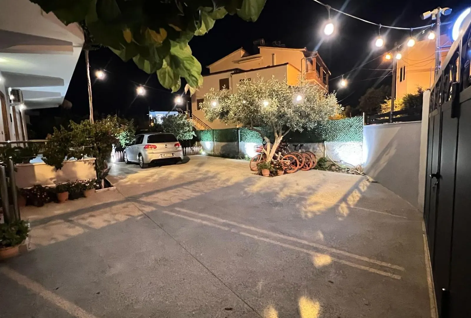 Serene Stay Vlorë 3*,