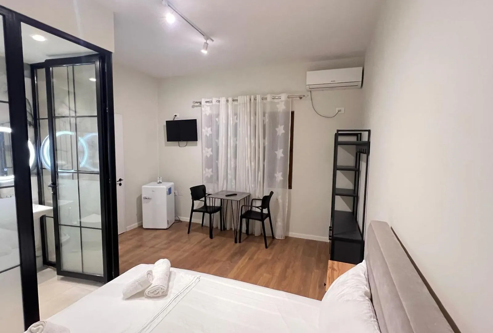 Serene Stay Vlorë Apart-hotel