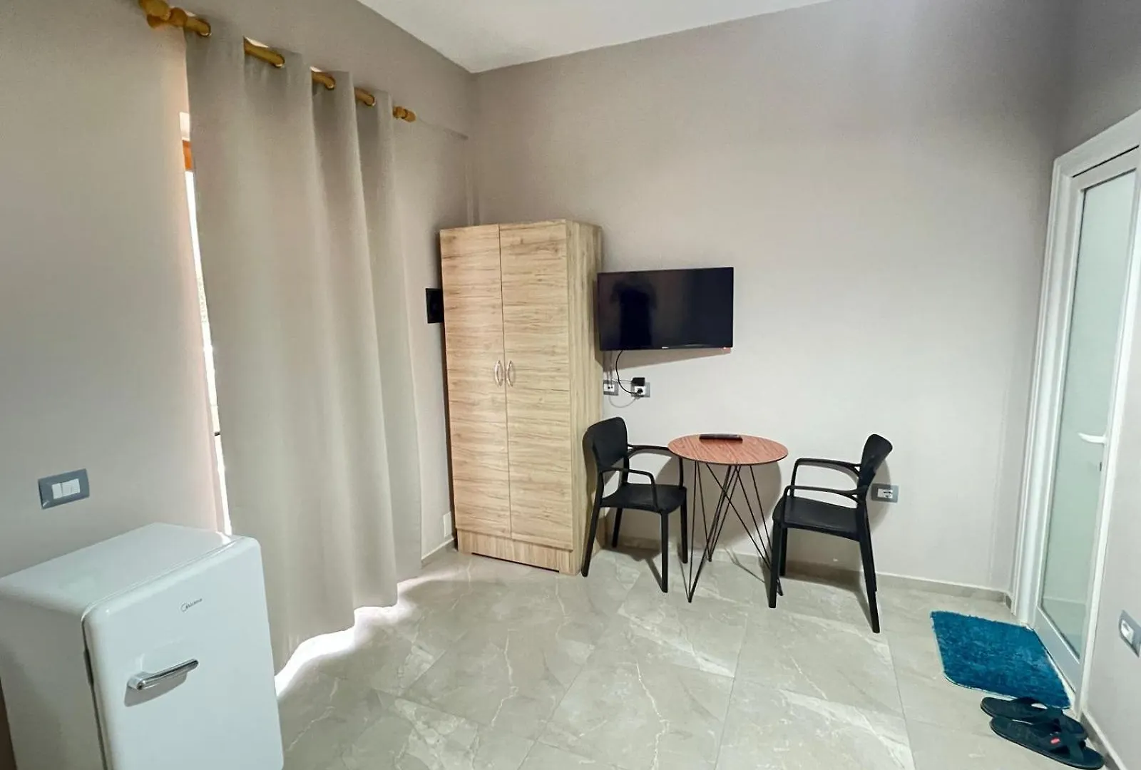 Serene Stay Vlorë 3*,