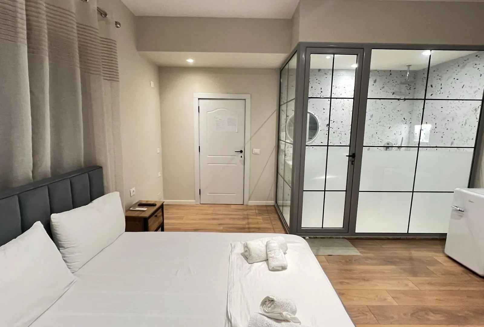Serene Stay Vlorë Apartahotel