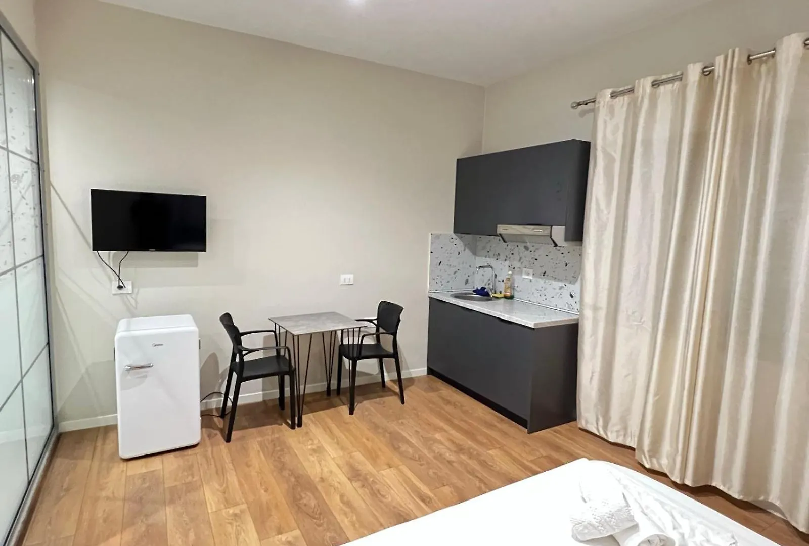 Serene Stay Vlorë Apartahotel